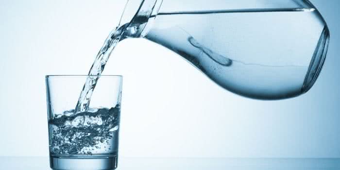 Beber Água Ajuda a Emagrecer